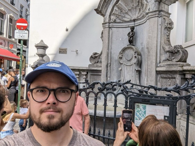 Manneken pis, Belgium